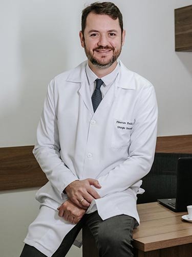 Dr. Pamerson Poubel - Centro M&eacute;dico Jardins - Oncologista em Vit&oacute;ria - ES